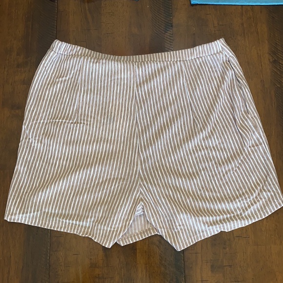 Button Wrap Skort - Picture 6 of 12